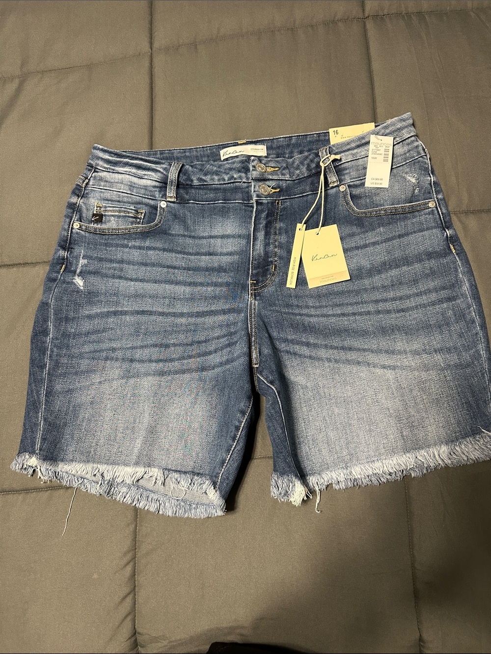 Frayed Hem KanCan Bermuda denim shorts size 16 BNWT